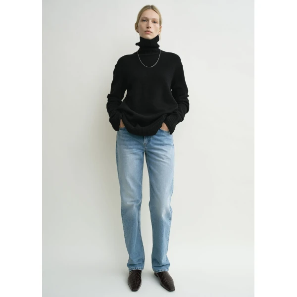 Totême Cashmere Turtleneck Black - Knitwear - Scandinavian Minimalist Luxury at Coveti