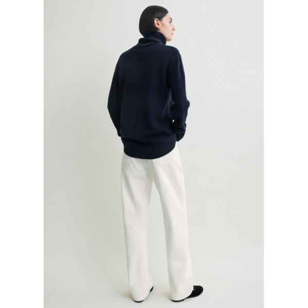 Totême Cashmere Turtleneck Navy - Knitwear - Scandinavian Minimalist Luxury at Coveti