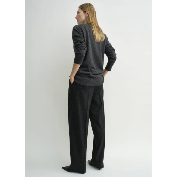 Totême Cashmere V-Neck Knit Charcoal - Knitwear - Scandinavian Minimalist Luxury at Coveti