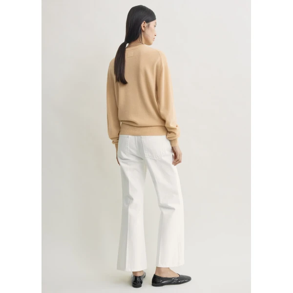 Totême Classic Cashmere Crew Knit Pale Apricot - Knitwear - Scandinavian Minimalist Luxury at Coveti