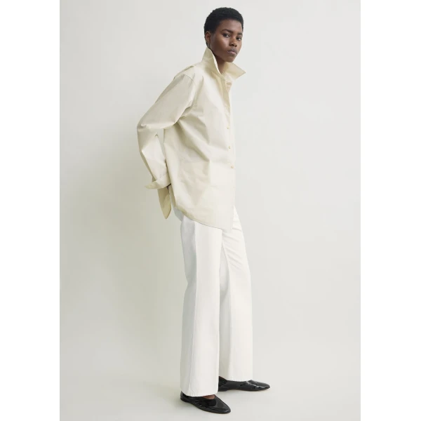 Totême Classic Tumbled Shirt Pebble - Tops - Scandinavian Minimalist Luxury at Coveti