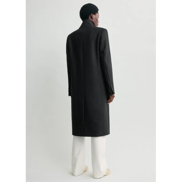 Totême Classic Winter Coat Black - Coats - Scandinavian Minimalist Luxury at Coveti