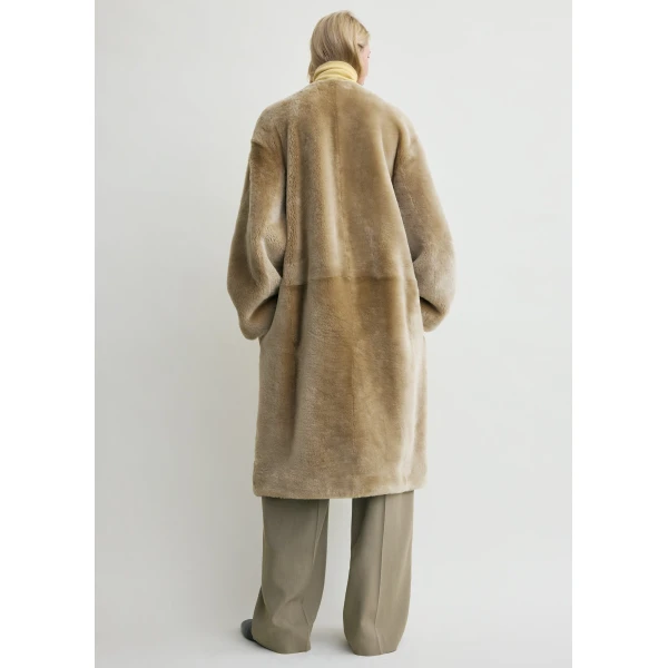 Totême Collarless Shearling Coat Rye - Coats - Scandinavian Minimalist Luxury at Coveti