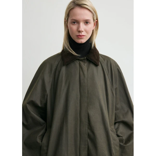 Totême Country Coat Forest - Coats - Scandinavian Minimalist Luxury at Coveti