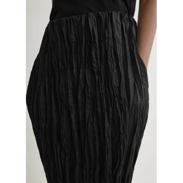 Totême Crinkled Linen Skirt Black - Skirts - Scandinavian Minimalist Luxury at Coveti