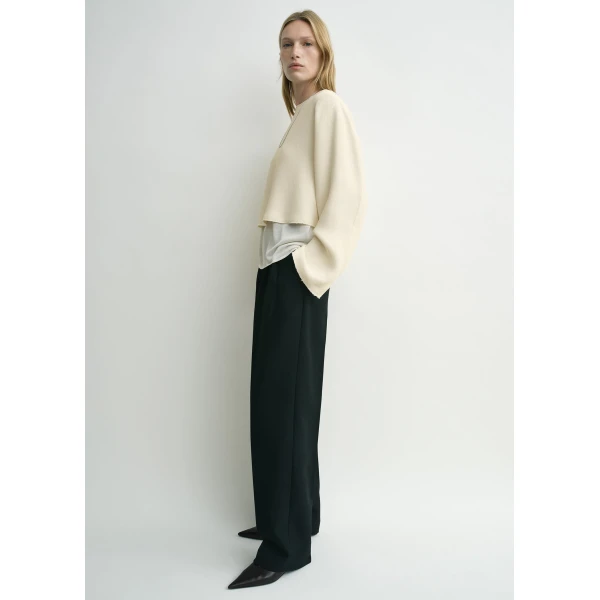Totême Cropped Sablé Blouse Macadamia - Tops - Scandinavian Minimalist Luxury at Coveti