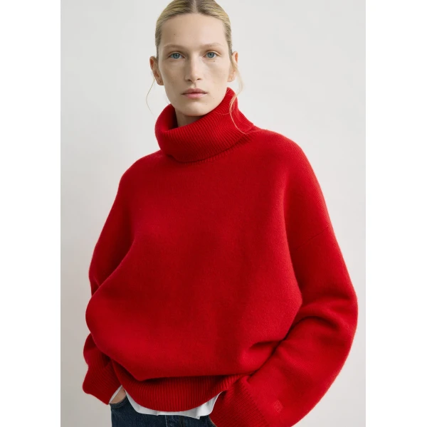Totême Double-Knit Turtleneck Poppy - Knitwear - Scandinavian Minimalist Luxury at Coveti