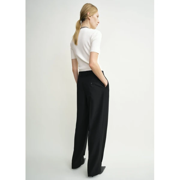 Totême Double-Pleat Tailored Trousers Black - Pants - Scandinavian Minimalist Luxury at Coveti