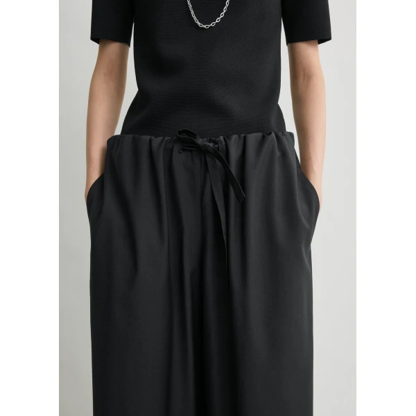 Totême Drawstring Dinner Trousers Black - Pants - Scandinavian Minimalist Luxury at Coveti
