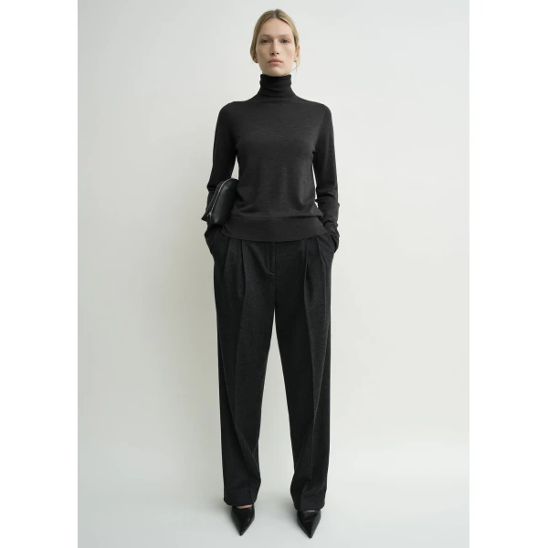 Totême Fine Turtleneck Charcoal - Knitwear - Scandinavian Minimalist Luxury at Coveti