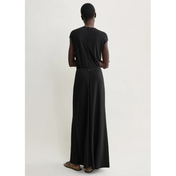 Totême Flared Jersey Skirt Black - Skirts - Scandinavian Minimalist Luxury at Coveti