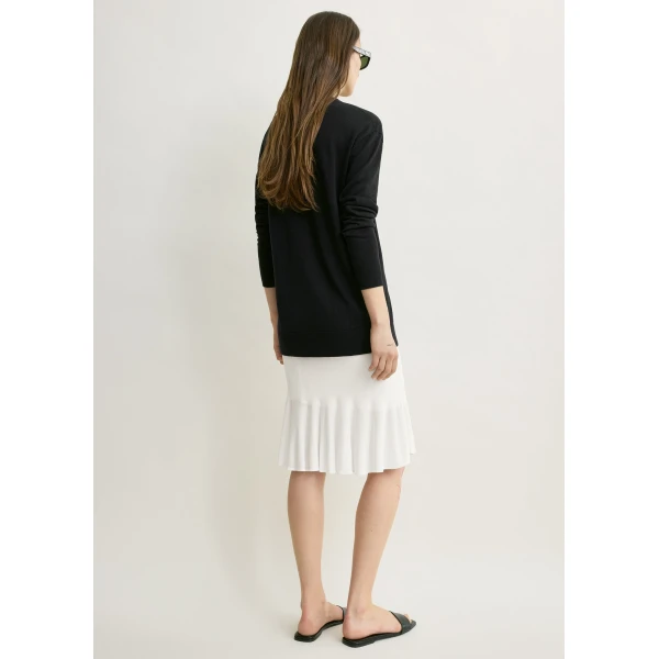 Totême Fluted Knit Skirt Optic White - Skirts - Scandinavian Minimalist Luxury at Coveti