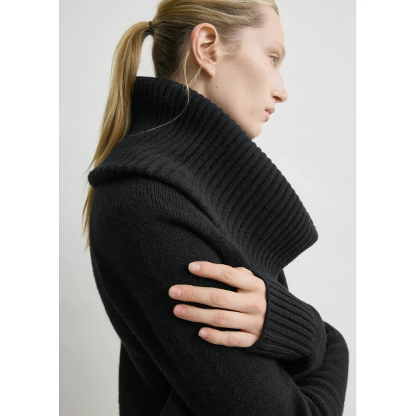 Totême Funnel Wool Knit Black - Knitwear - Scandinavian Minimalist Luxury at Coveti