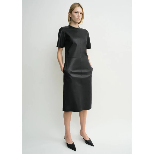 Totême Leather Tee Dress Black - Dresses - Scandinavian Minimalist Luxury at Coveti