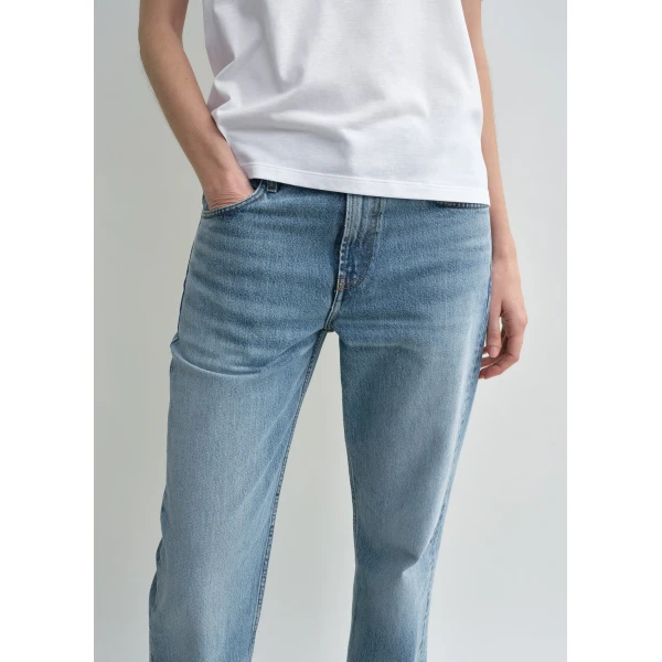 Totême Low Straight Denim True Vintage Blue - Pants - Scandinavian Minimalist Luxury at Coveti