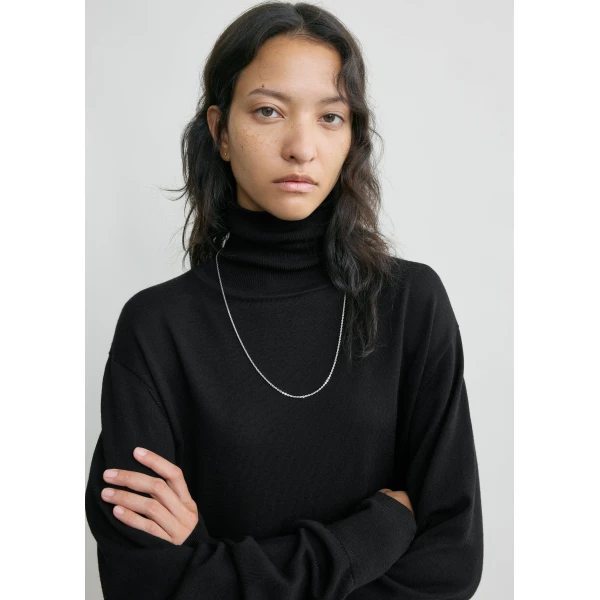 Totême Merino Turtleneck Black - Knitwear - Scandinavian Minimalist Luxury at Coveti