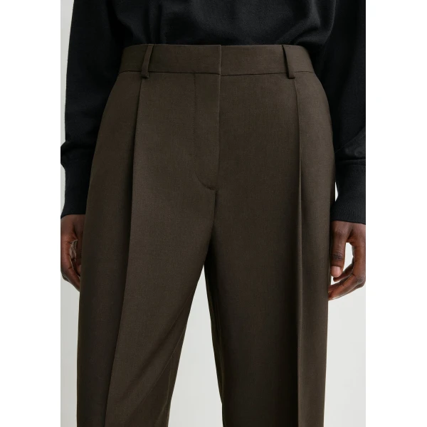Totême Pleat Trousers Pepper - Pants - Scandinavian Minimalist Luxury at Coveti