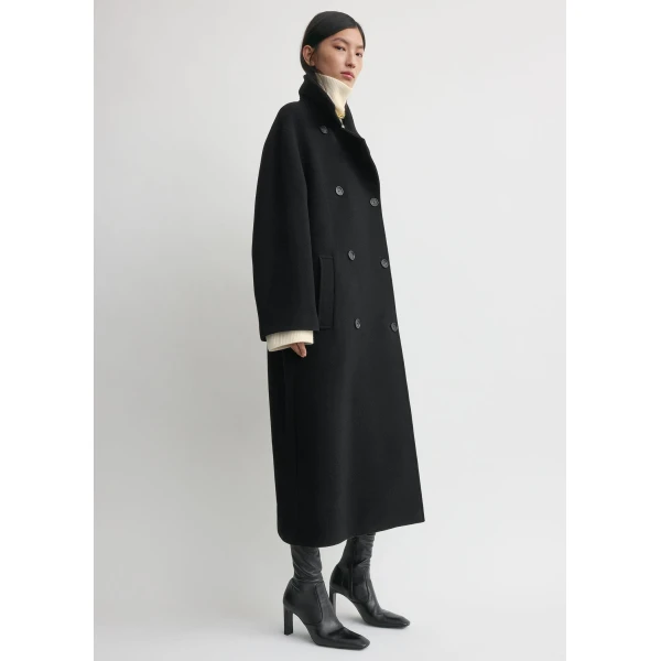 Totême Shield Coat Black - Coats - Scandinavian Minimalist Luxury at Coveti