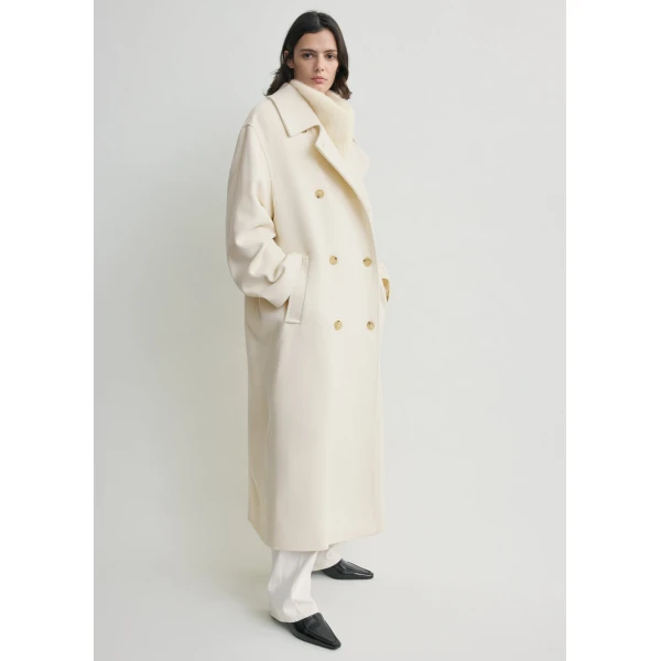 Totême Shield Coat Ecru - Coats - Scandinavian Minimalist Luxury at Coveti