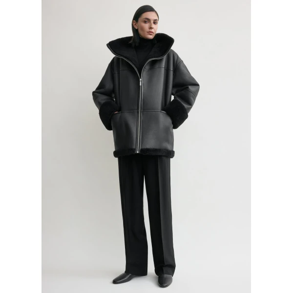 Totême Signature Shearling Jacket Black - Jackets - Scandinavian Minimalist Luxury at Coveti