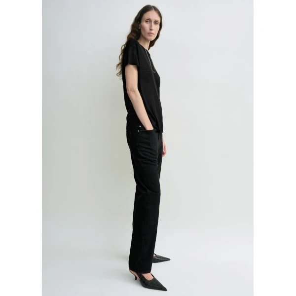 Totême Silk Tee Black - Tops - Scandinavian Minimalist Luxury at Coveti