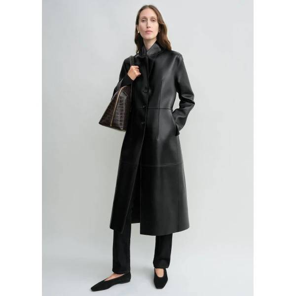 Totême Slim Leather Coat Black - Coats - Scandinavian Minimalist Luxury at Coveti