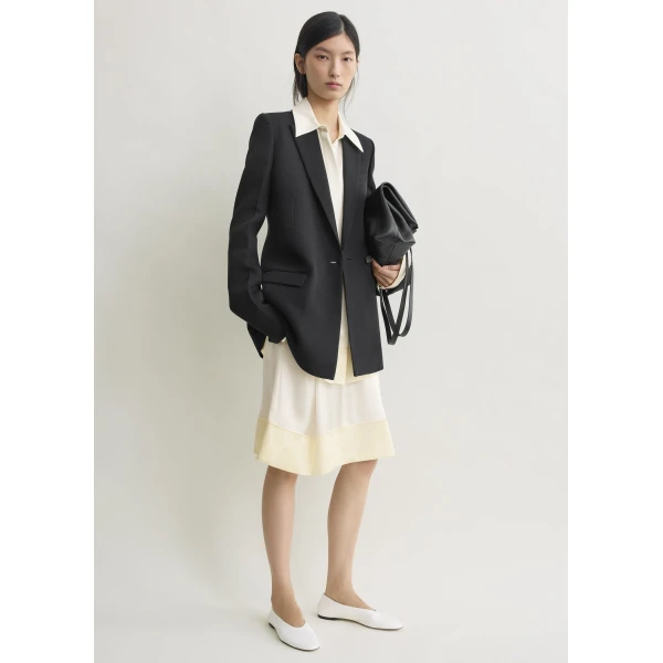 Totême Slim Tailored Blazer Black - Jackets - Scandinavian Minimalist Luxury at Coveti