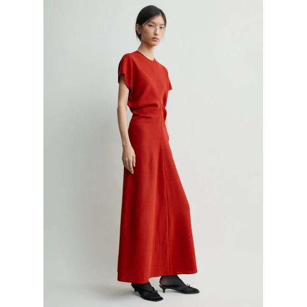 Totême Slouch Waist Wool Dress Poppy - Dresses - Scandinavian Minimalist Luxury at Coveti