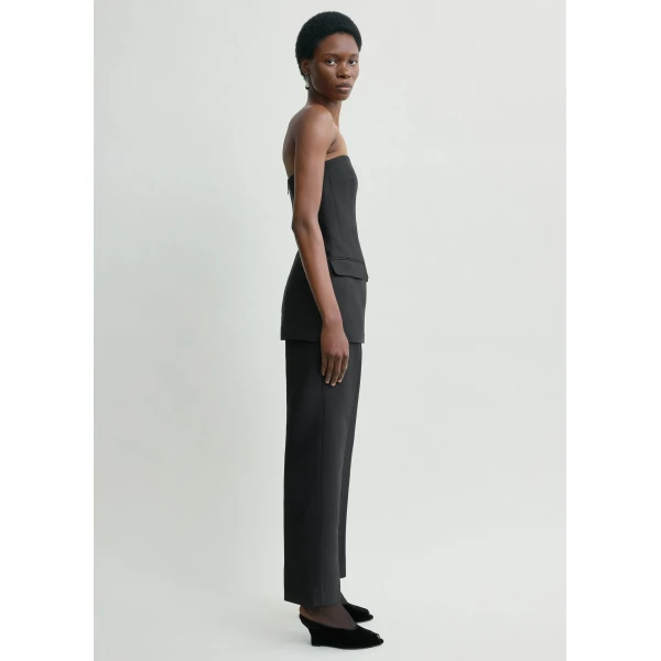 Totême Strapless Crepe Pocket Top Black - Tops - Scandinavian Minimalist Luxury at Coveti