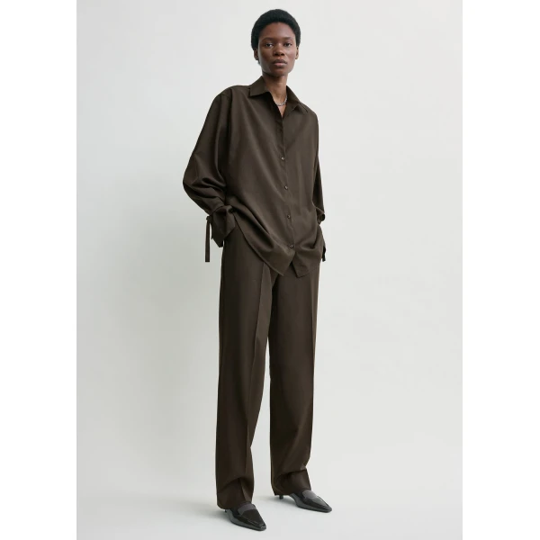 Totême Tie-Cuff Shirt Pepper - Tops - Scandinavian Minimalist Luxury at Coveti