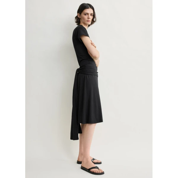 Totême Tie-Waist Jersey Shorts Black - Shorts - Scandinavian Minimalist Luxury at Coveti