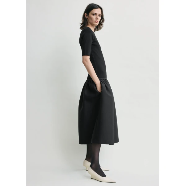 Totême Twinflower Tee Dress Black - Dresses - Scandinavian Minimalist Luxury at Coveti