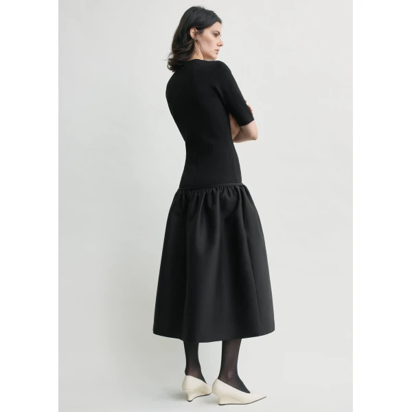 Totême Twinflower Tee Dress Black - Dresses - Scandinavian Minimalist Luxury at Coveti