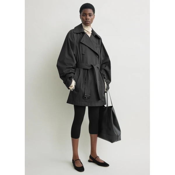 Totême Washed Cotton Trench Washed Black - Coats - Scandinavian Minimalist Luxury at Coveti