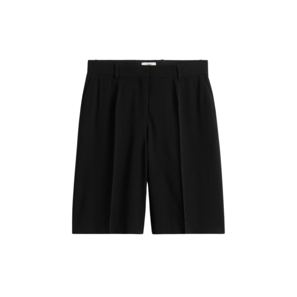 Totême Wide Fluid Shorts Black - Shorts - Scandinavian Minimalist Luxury at Coveti