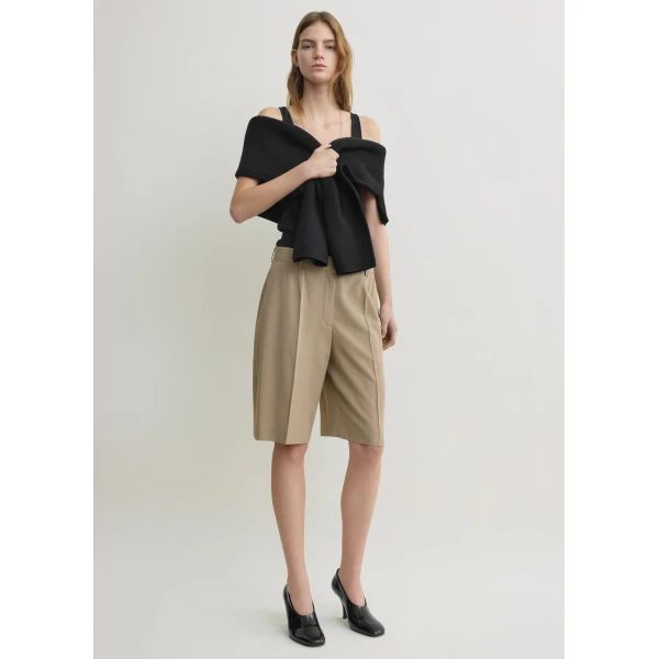 Totême Wide Fluid Shorts Taupe - Shorts - Scandinavian Minimalist Luxury at Coveti