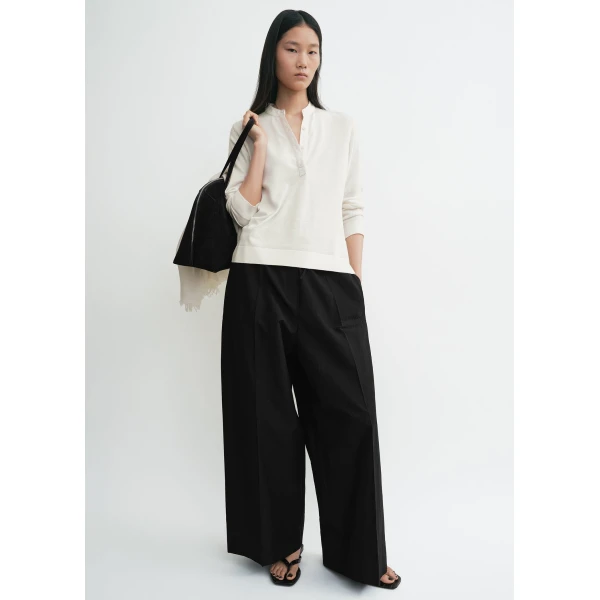 Totême Wool Silk Knit Off-White - Knitwear - Scandinavian Minimalist Luxury at Coveti