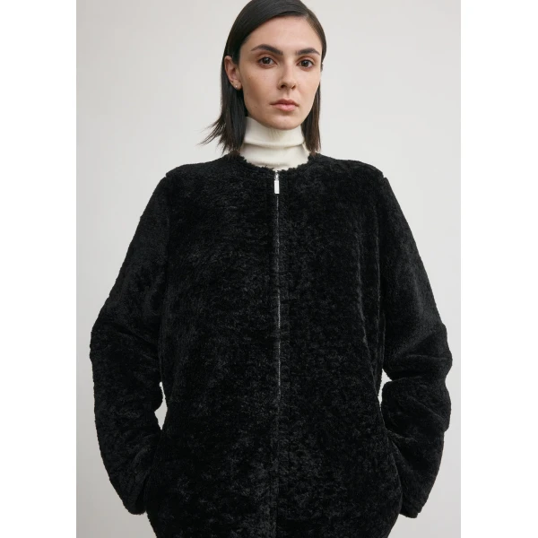 Totême Zipped Teddy Shearling Jacket Black - Jackets - Scandinavian Minimalist Luxury at Coveti