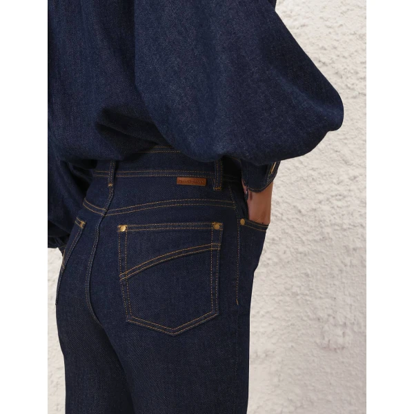 Elevate your elegance in this Zimmermann Pants available now at Coveti
