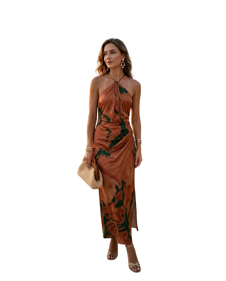 Gemma Deeks Style Guide: Cocktail dinner outfit in Bali Summer 2026