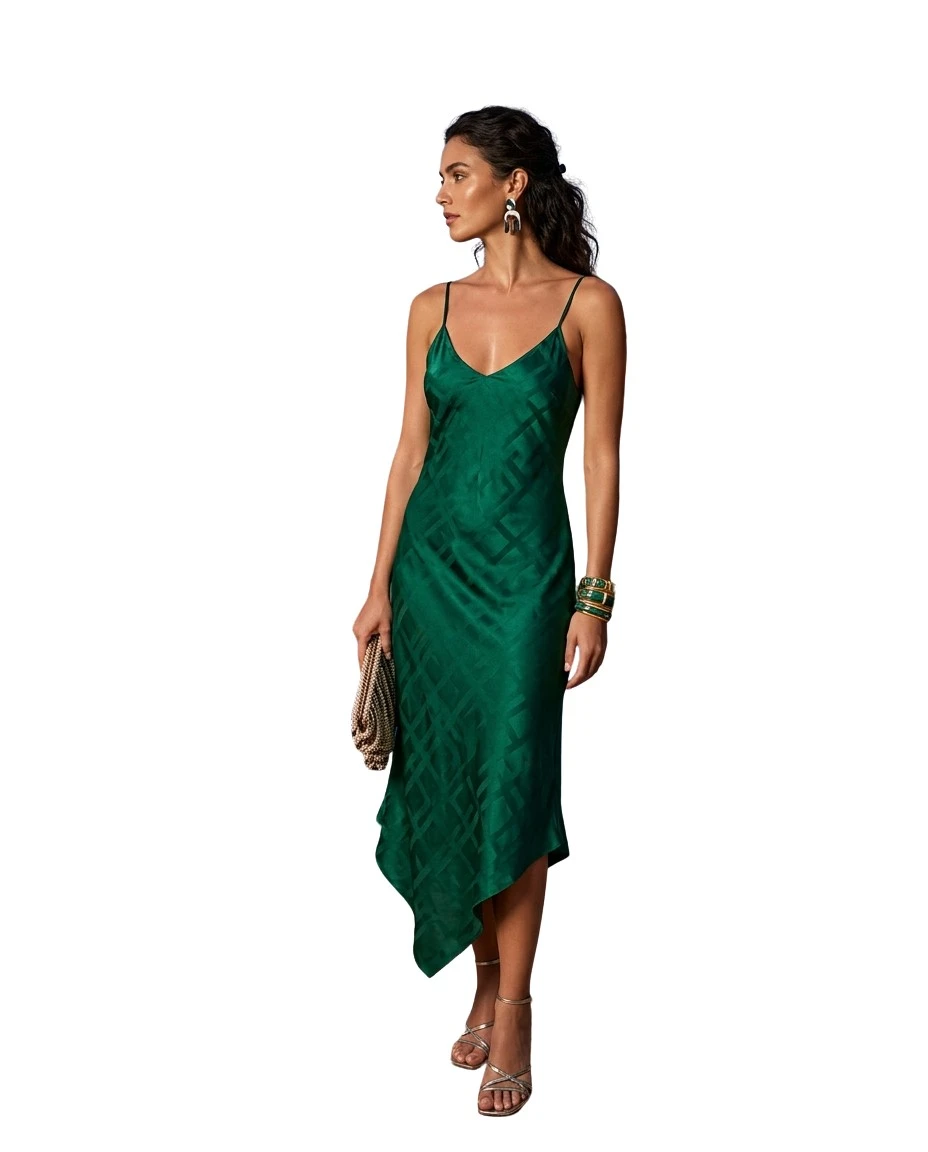 Gemma Deeks Style Guide: Cocktail Holiday parties in Thailand Summer 2026