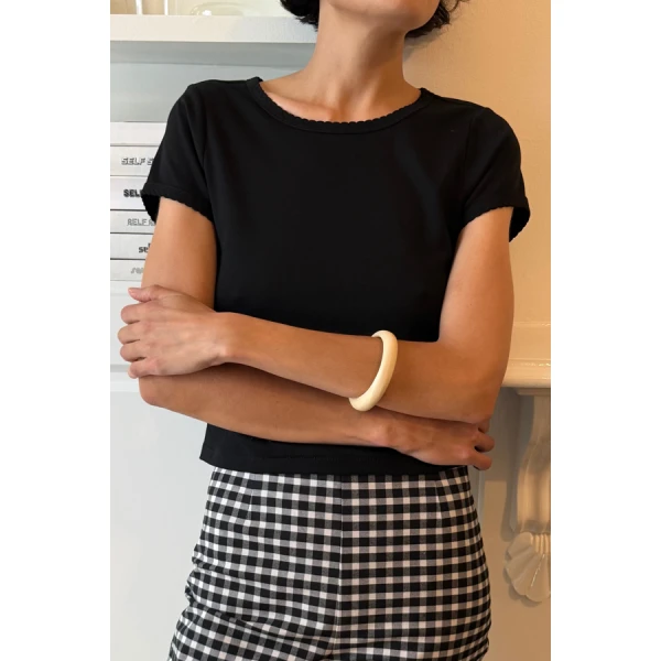 Posse Clover Tee – sustainable Tops in Black from Australian designer at Coveti.