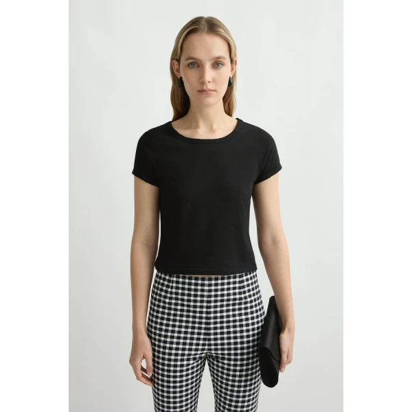 Posse Clover Tee – sustainable Tops in Black from Australian designer at Coveti.