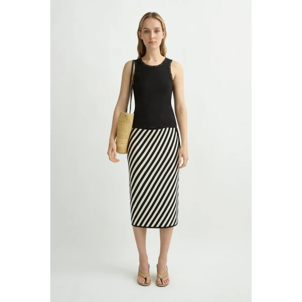 Posse Darcy Skirt – sustainable Skirts in Black from Australian designer at Coveti.