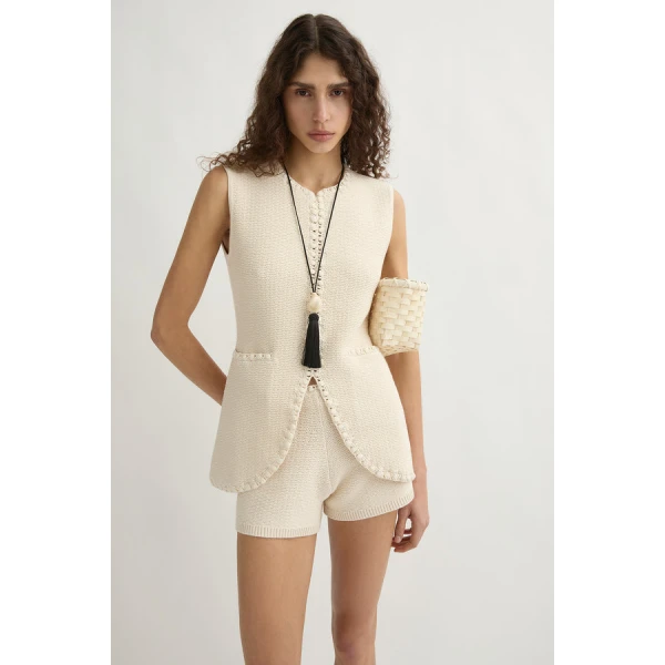 Posse Harlan Short – sustainable Shorts in Beige from Australian designer at Coveti.