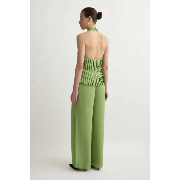 Posse Jane Top – sustainable Tops in Green from Australian designer at Coveti.