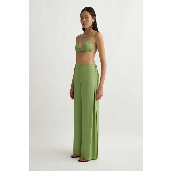 Posse Jane Trousers – sustainable Pants in Green from Australian designer at Coveti.