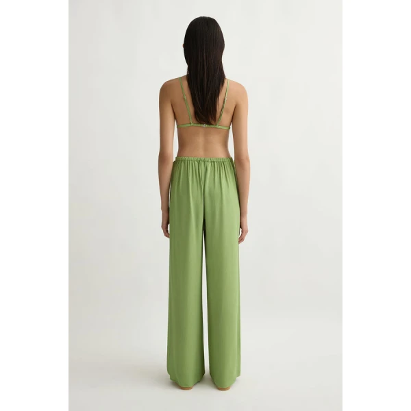 Posse Jane Trousers – sustainable Pants in Green from Australian designer at Coveti.