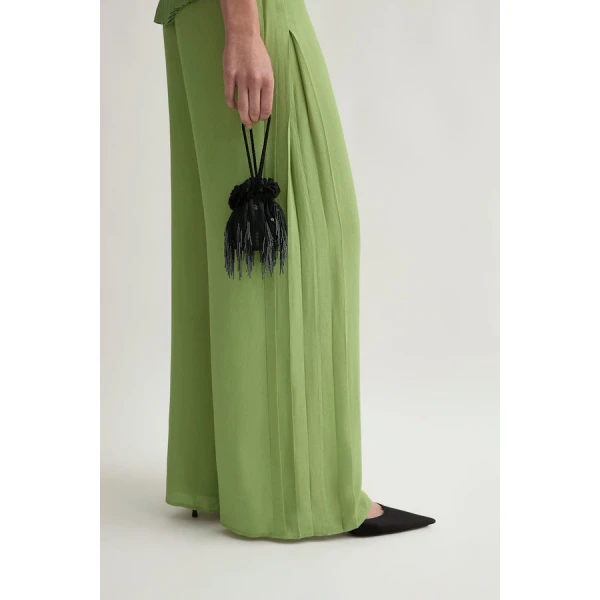Posse Jane Trousers – sustainable Pants in Green from Australian designer at Coveti.