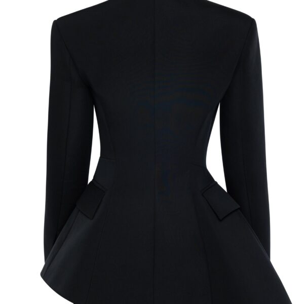 asymmetric tailoring